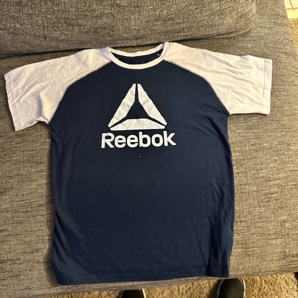 Girls size 14/16 t shirt